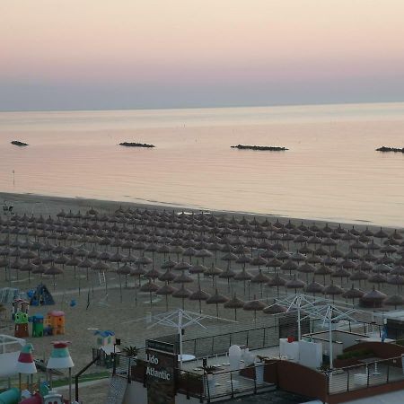 Hotel Palmarosa Roseto Degli Abruzzi Esterno foto