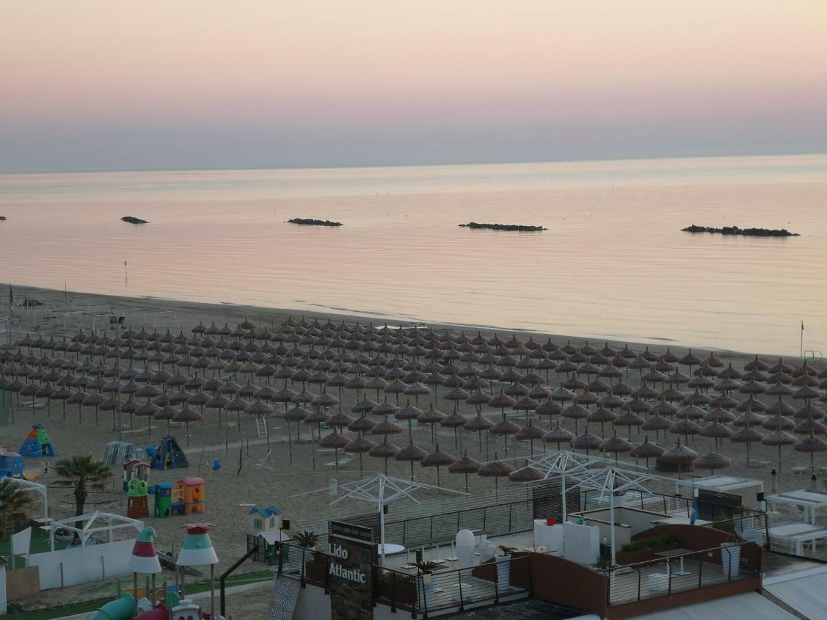 Hotel Palmarosa Roseto Degli Abruzzi Esterno foto