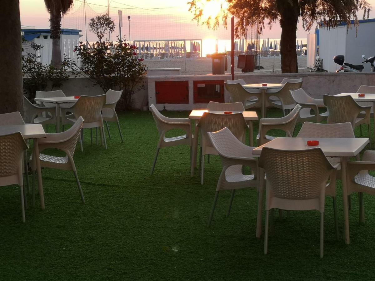 Hotel Palmarosa Roseto Degli Abruzzi Esterno foto
